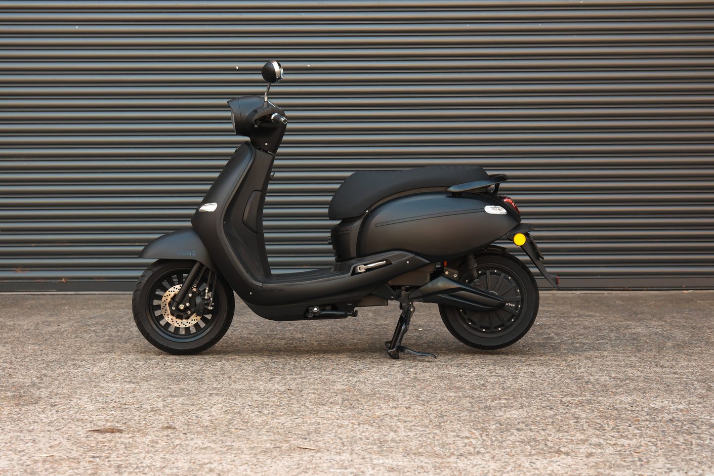 MY21 Arthur 2, Matte Black