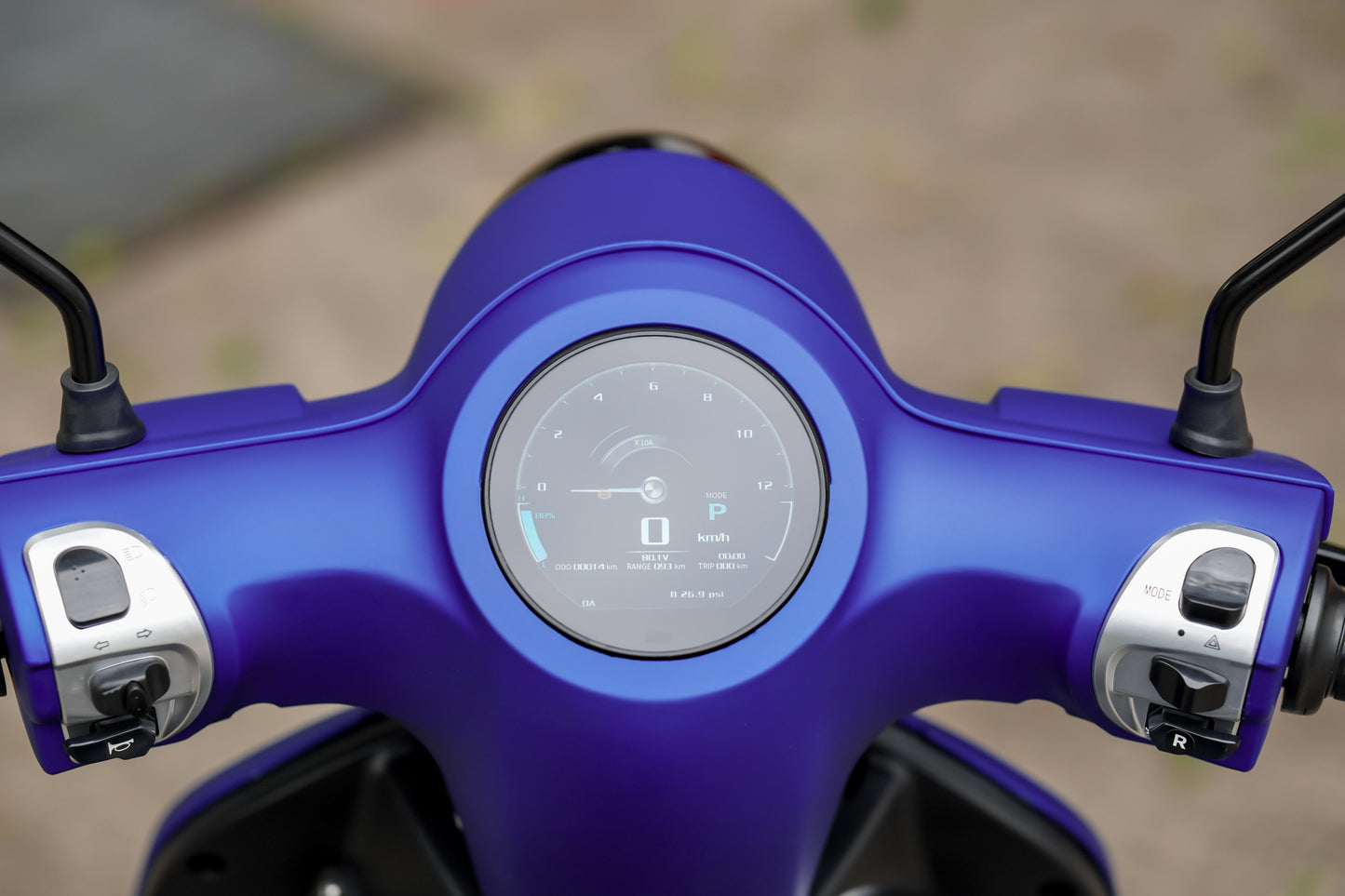 MY26 Z Series S.E. Electric Blue